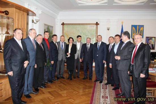http//lad.vn.ua/politik/uploads/images/default/773c656fd8aec979cadd9fa259d0b67e_550_0_0.jpg